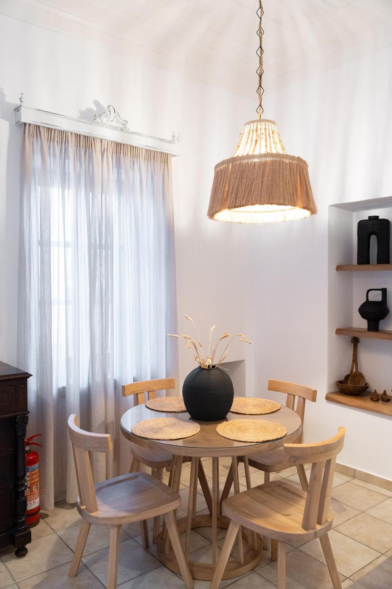 Villa Antonis Chalki Town Eksteriør billede