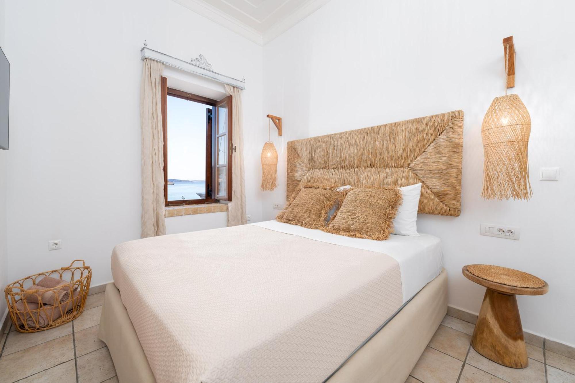 Villa Antonis Chalki Town Eksteriør billede